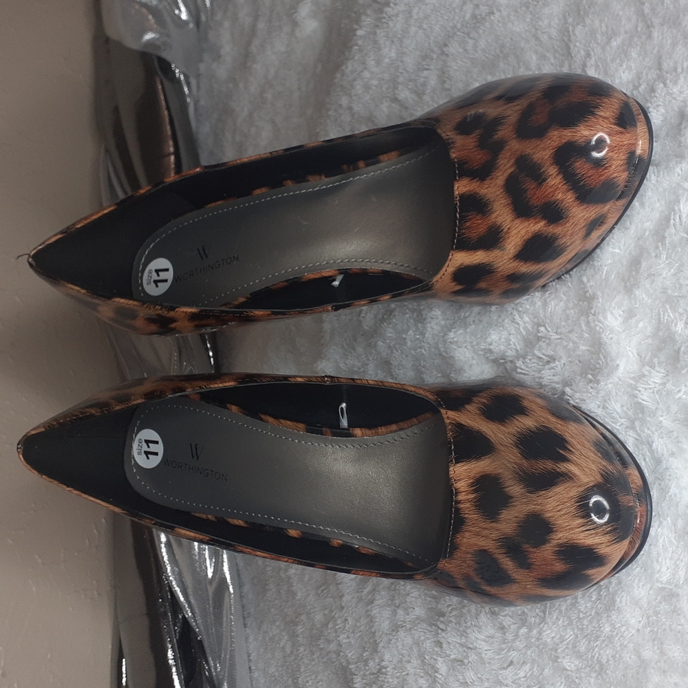 WORTHINGTON womens Heels size 11M rounded toe area (new) beautiful💖